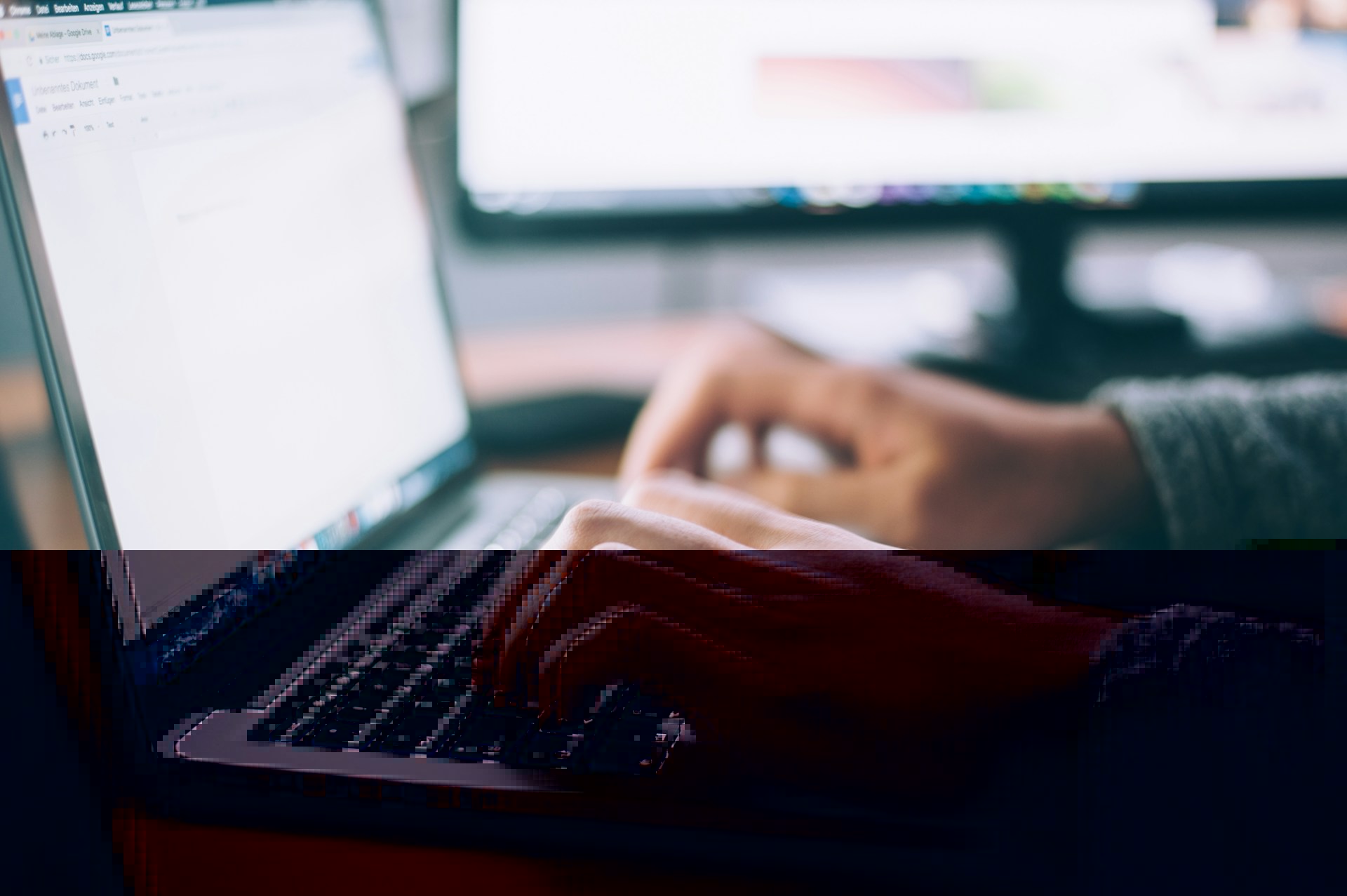 Die technologische Evolution schreitet unaufhaltsam voran, doch die Geschwindigkeit, mit der Künstliche Intelligenz (KI) die Softwarelandschaft verändert, ist beispiellos. 