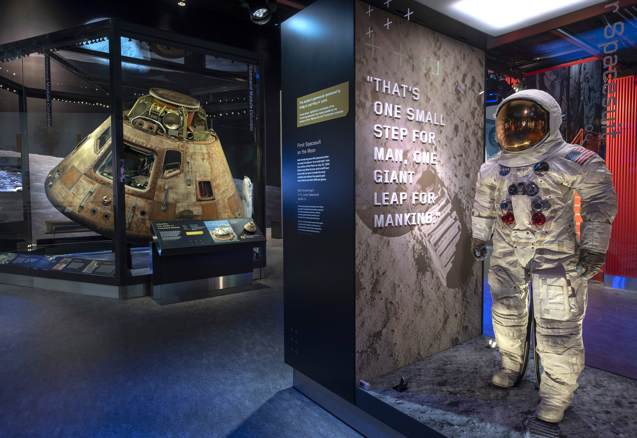 Exponate der Apollo-11-Mission zum Mond im National Air& Space Museum in Washington, DC. (Bildquelle: Smithsonian Institution)