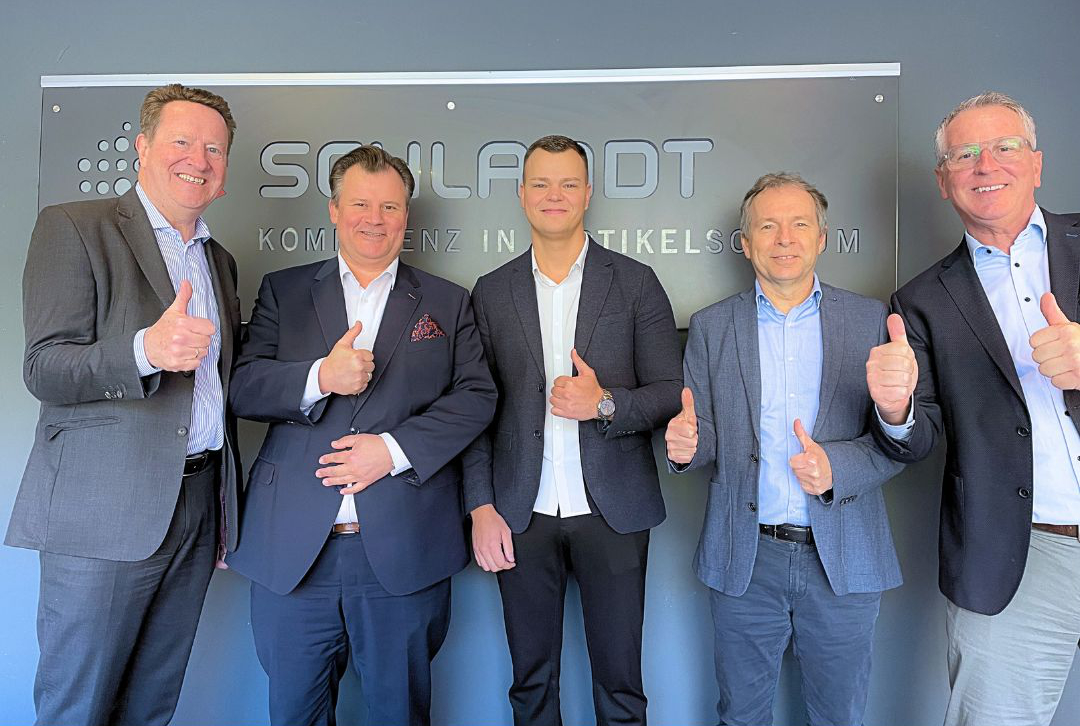 Gruppenfoto: Zentek Gruppe& Schlaadt Unternehmensgruppe (Die Bildrechte liegen bei dem Verfasser der Mitteilung.)