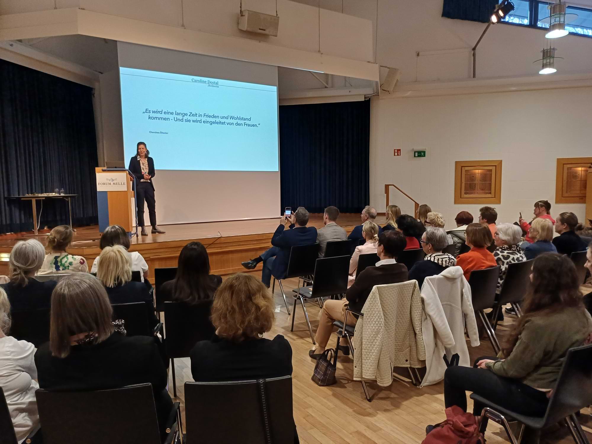 Rednerin Caroline Dostal zum Internationalen Frauentag (Bildquelle: @Stadt Melle)