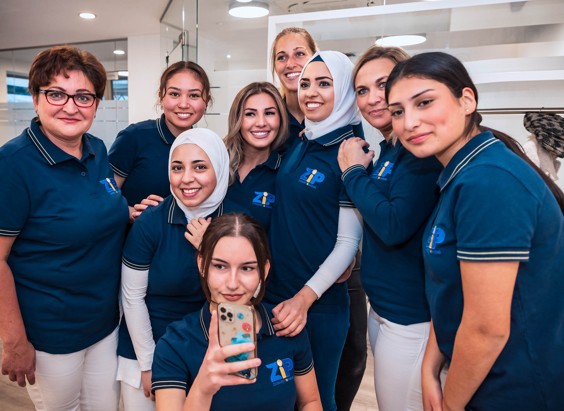 Zahnarzt in Pasing Team (Die Bildrechte liegen bei dem Verfasser der Mitteilung.)