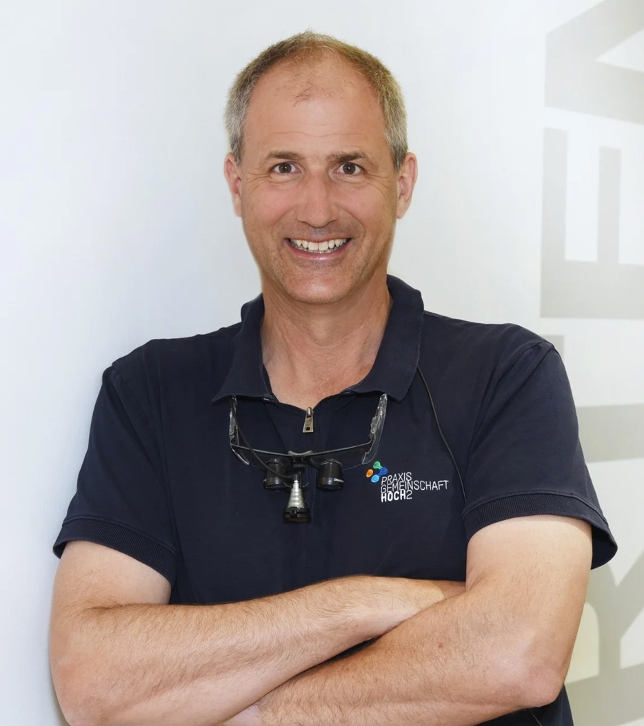 Vortragender Dr. med. dent. Christian Hoch, Praxisgemeinschaft Hoch2 aus Eningen (Die Bildrechte liegen bei dem Verfasser der Mitteilung.)