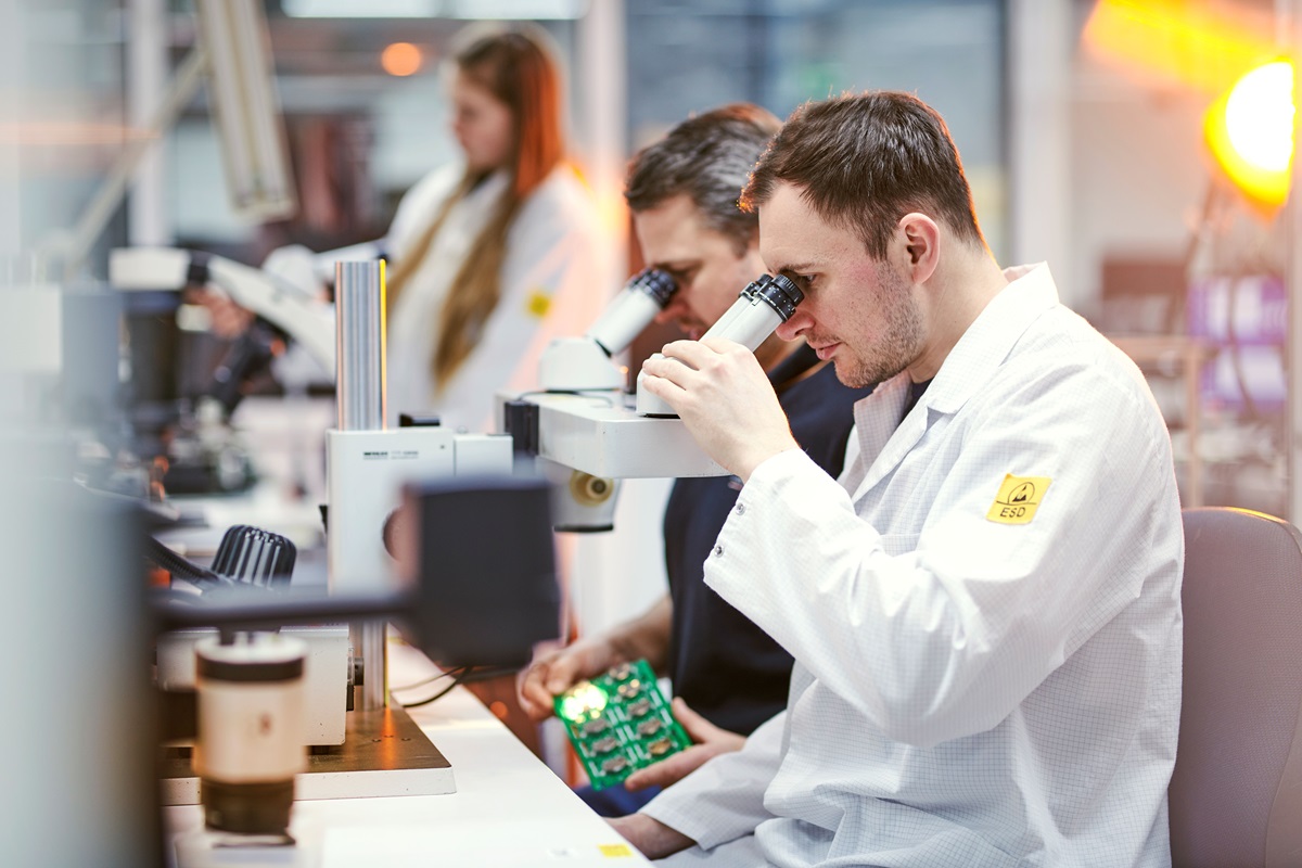 Limtronik und VIDEOTON GROUP setzen Qualitäts- und Prozessstandards international einheitlich um (Bildquelle: Limtronik)