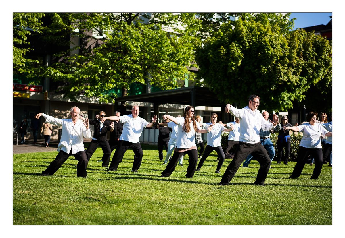 Übungsgruppe am Welt Tai Chi Tag (© Tai Chi Zenrum Koblenz)