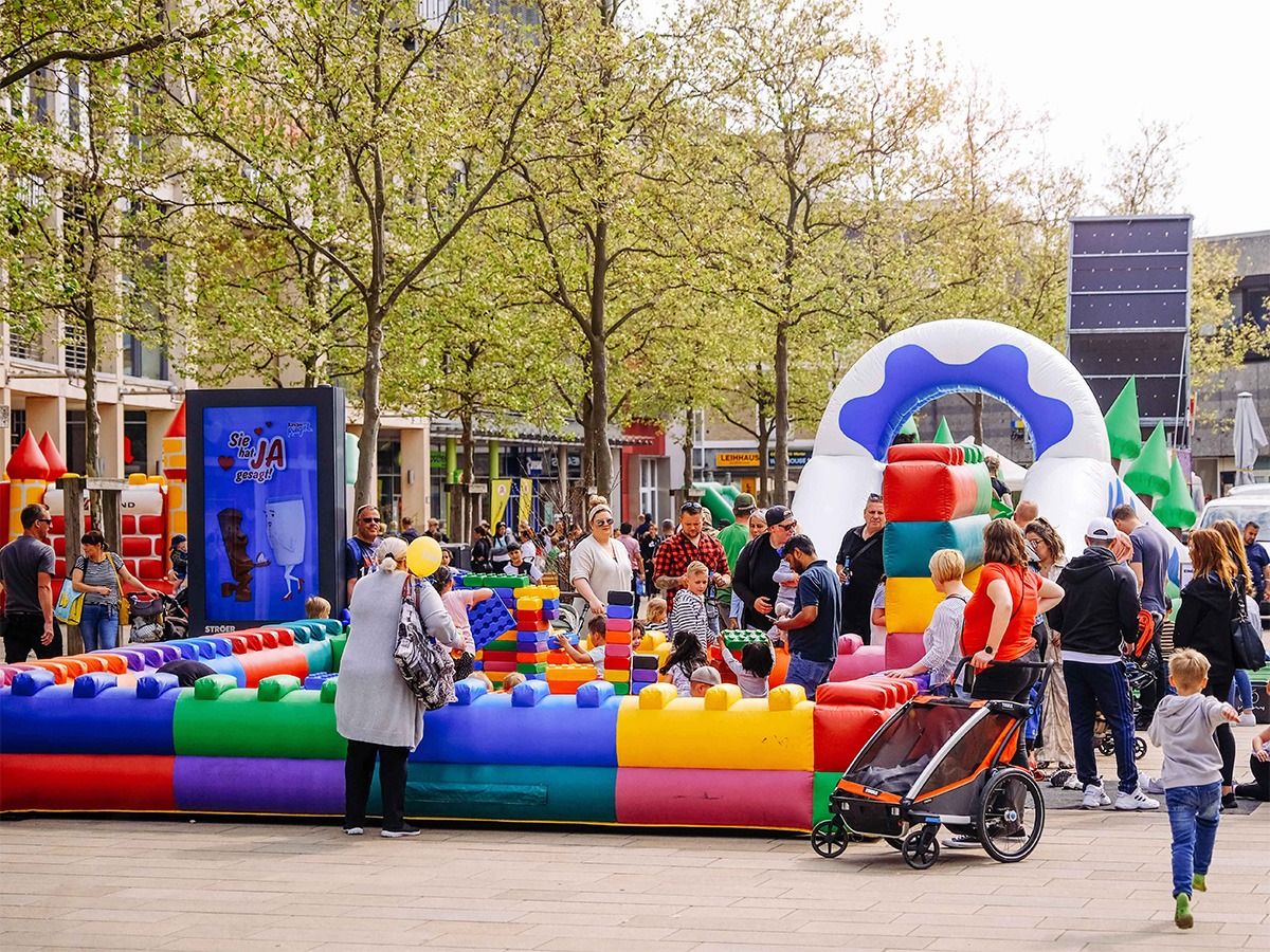 Kunterbunter Kindersamstag in der Wolfsburger Innenstadt (© WMG Wolfsburg, Foto: Janina Snatzke)