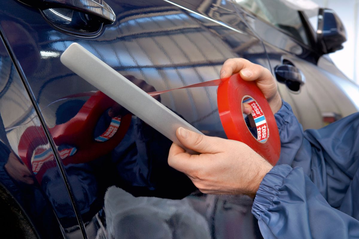 tesa® Montage-Klebebänder für Industrie und Handwerk: Stark, sauber und effizient kleben.  (© RUDERER KLEBETECHNIK GmbH )