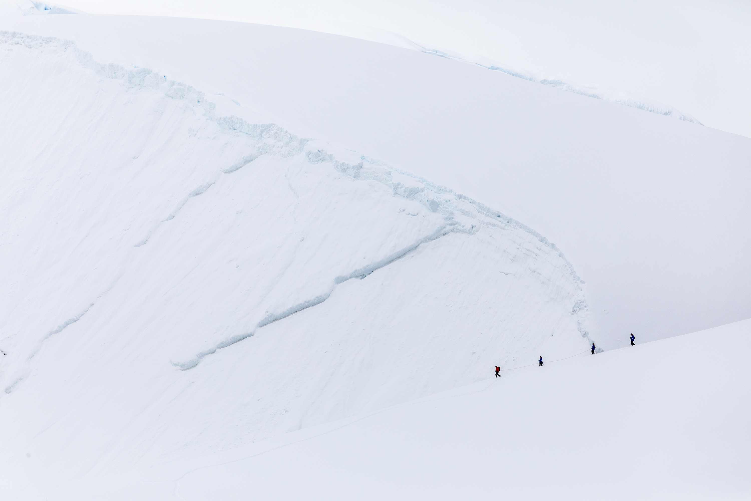 Shackleton’s Crossing auf Südgeorgien: Teilnehmer folgen der historischen Route (Bildquelle:©Grant Thomas / Antarctica)