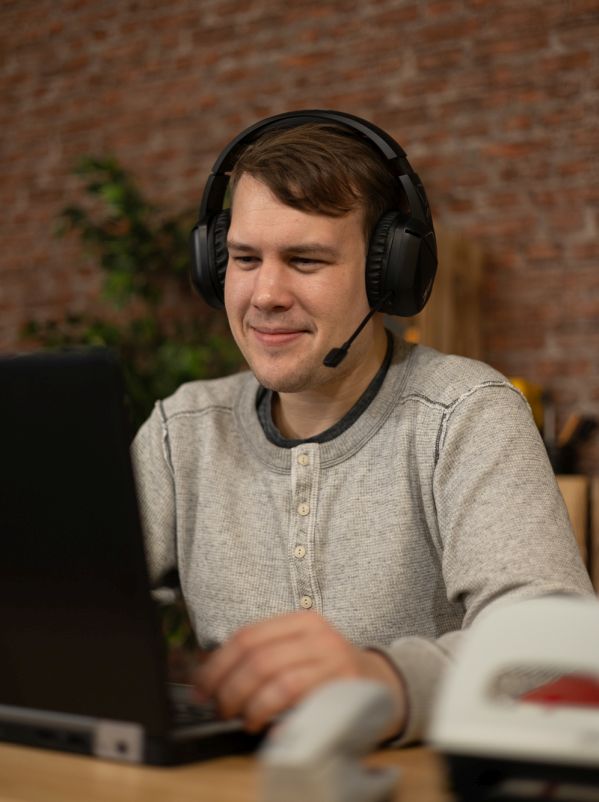 „Der kostenfreie KI-Führerschein gibt erste Orientierung im Umgang mit digitalen Werkzeugen“(Die Bildrechte liegen bei dem Verfasser der Mitteilung.)