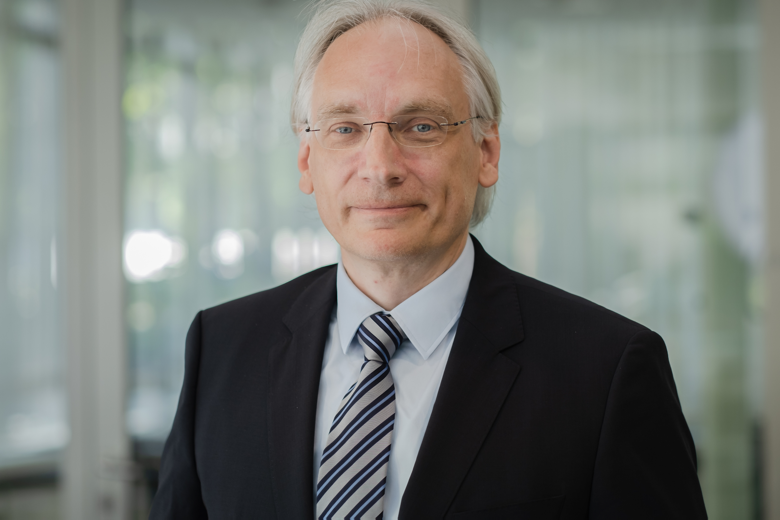 Dieter Eimermacher von Eimermacher Immobilienbewertungen aus Frankfurt am Main ist Experte für Immobilien im Stiftungsvermögen.