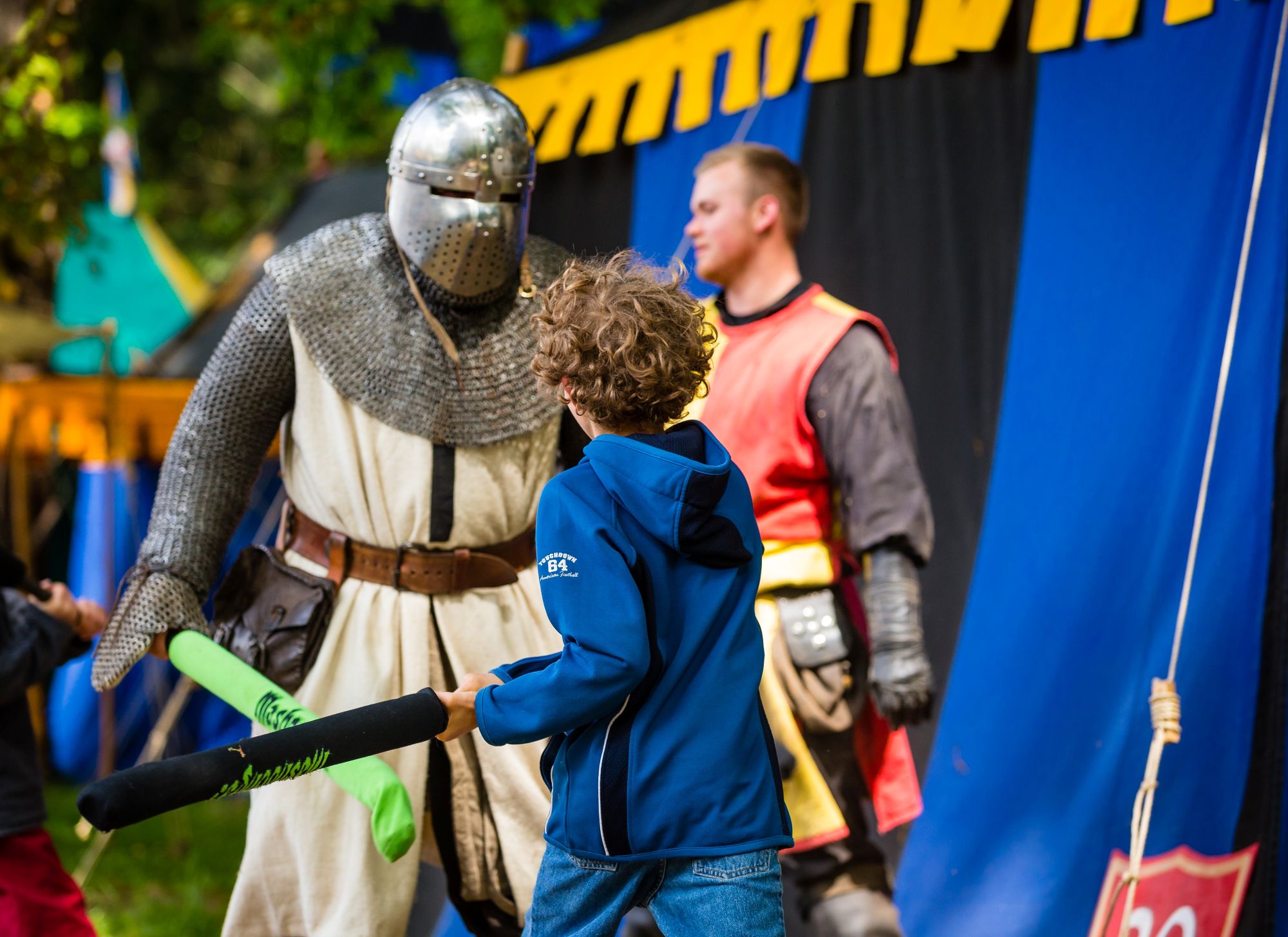 Kinderritter auf Burg Satzvey. Quelle: Mike Göhre