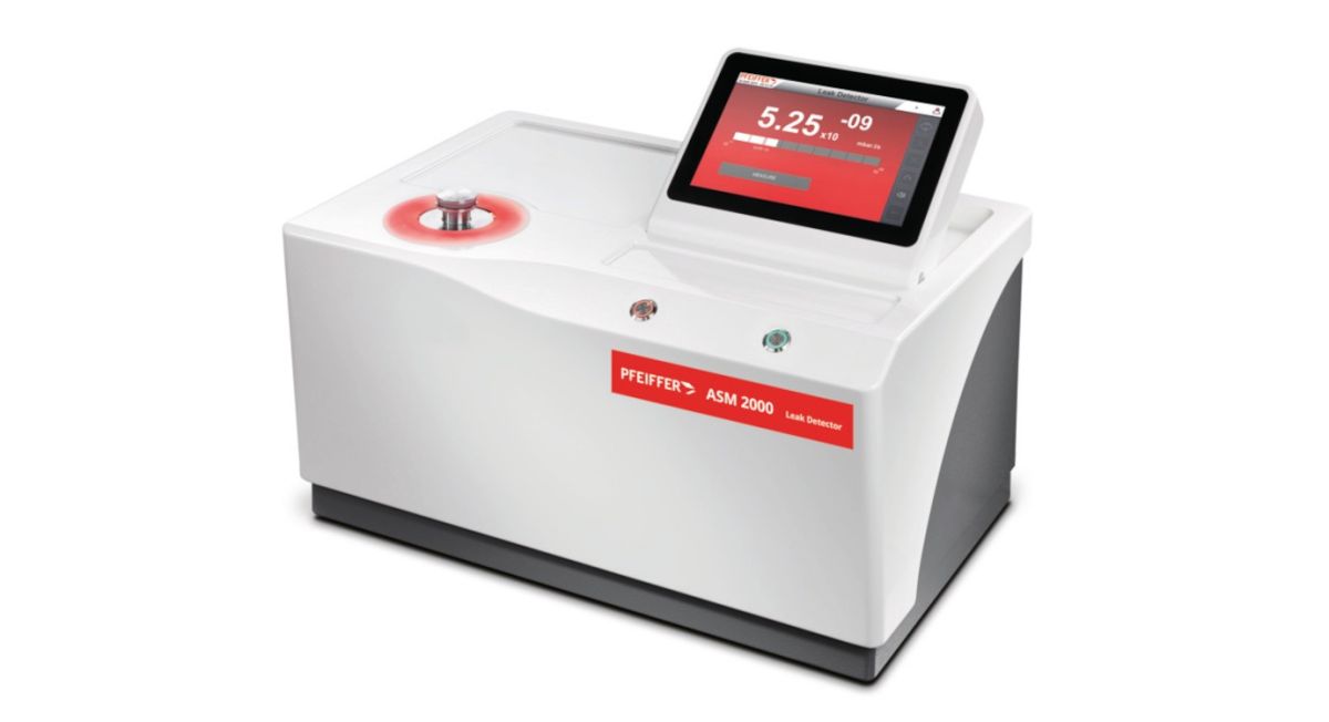 Der Helium-Lecksucher ASM 2000 von Pfeiffer Vacuum+Fab Solutions. (© Quelle: Pfeiffer Vacuum+Fab Solutions.)