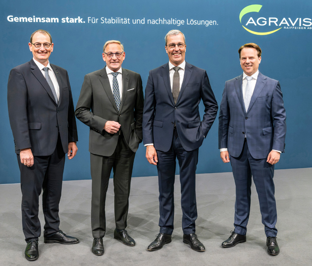 Vorstand und Aufsichtsratsvorsitzender zum Start der AGRAVIS-Hauptversammlung (Die Bildrechte liegen bei dem Verfasser der Mitteilung.)