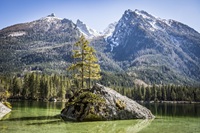 Hintersee im Frühling (Bergerlebnis Berchtesgaden)