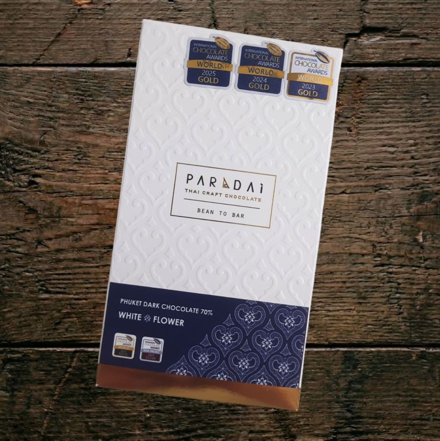 PARADAi 70% White Flower  (© Premifair)