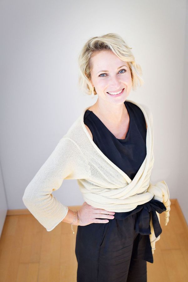 Karin Huber, Employer Branding Expertin bei Diakonie de La Tour, setzt auf Mitarbeiter-App. (© Diakonie de La Tour)