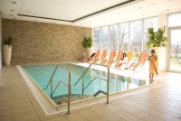 Der Pool des MitscherlichSpa, Foto: WOHNHEIM GmbH Der Pool des MitscherlichSpa, Foto: WOHNHEIM GmbH