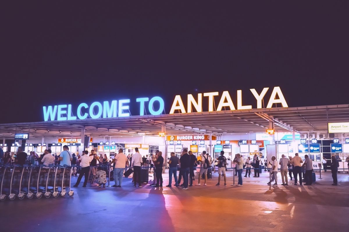 Antalya Airport (© GoTürkiye)
