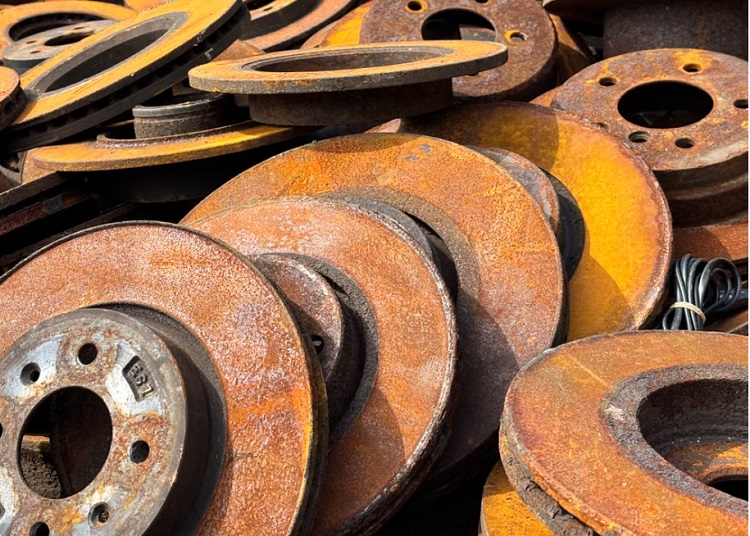 Schrottankauf Wuppertal – Altmetall wird fachgerecht recycelt und als wertvoller Rohstoff genutzt.