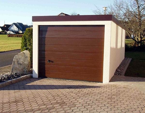 Die nächste Fertiggarage ist von Exklusiv-Garagen mit Sektionaltor Die nächste Fertiggarage ist von Exklusiv-Garagen mit Sektionaltor