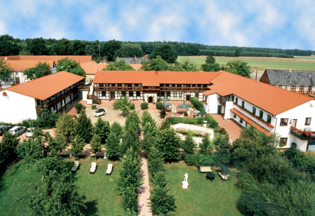 www.mit-Pferden-reisen.de verlost Reiturlaub in Mehrin und weitere attraktive Preise