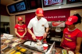 Langnese expandiert im nächsten Jahr mit etwa 50 weiteren Happiness Stations! Langnese expandiert im nächsten Jahr mit etwa 50 weiteren Happiness Stations!