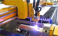 Eine SPL Plasmaschneidanlage mit integriertem Schacht aus dem Hause MicroStep