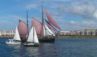 Hanse Sail vor der Yachthafenresidenz Hohe Düne