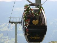Mit der Hochzeitsgondel aufs Spieljoch