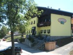 Urlaub mit Hund in Bayern im Landhotel Sportalm Urlaub mit Hund in Bayern im Landhotel Sportalm