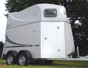 Pferdeanhänger WM Meyer Nevada Aluminium: Edel-Ästhetik und Langlebigkeit