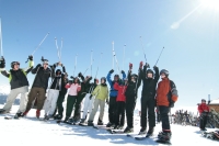 Skigruppe am Berg Skigruppe am Berg