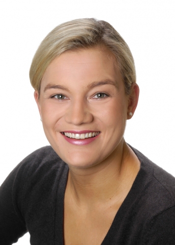 Lynn Vollmert kommt als Channel Sales Managerin Zentraleuropa zu Isilon Systems Lynn Vollmert kommt als Channel Sales Managerin Zentraleuropa zu Isilon Systems