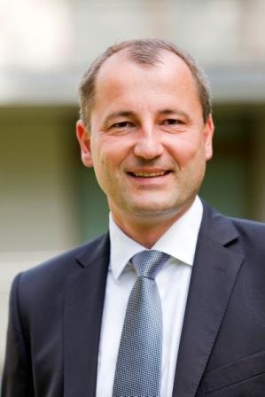 Im E-Commerce entscheiden Sicherheit, Verlässlichkeit und Vielfalt der Zahlverfahren Im E-Commerce entscheiden Sicherheit, Verlässlichkeit und Vielfalt der Zahlverfahren