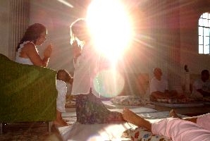 Geistheilung und Channeling mit Teresa Ramarajara aus Brasilien - Seminar Earth Oasis