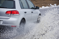 Starker Schneematsch-Aquaplaningschutz und Spritsparen: Winterreifen Nokian WR G2  Foto: Nokian