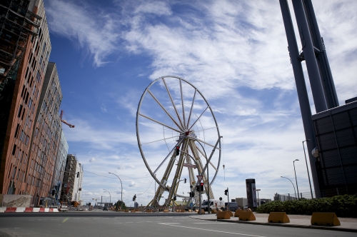 Hamburg dreht am Rad - das größte transportable Riesenrad der Welt kommt in die Hafencity Hamburg dreht am Rad - das größte transportable Riesenrad der Welt kommt in die Hafencity