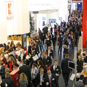 Deutschlands größte Jobmesse: Absolventenkongress am 24./25. November - 250 Unternehmen suchen akade Deutschlands größte Jobmesse: Absolventenkongress am 24./25. November - 250 Unternehmen suchen akade