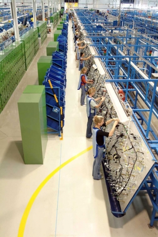 SUMITOMO ELECTRIC BORDNETZE GmbH: Optimal verkabelt mit innovaphone PBX