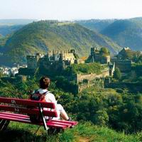 Herrliche Aussichten von den Höhen des Rhein-Burgen-Wanderweg Herrliche Aussichten von den Höhen des Rhein-Burgen-Wanderweg