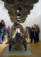 Das deutsche Museumsportal informiert: Der Schmerz des Erwachsen-Werdens Performance zur Ausstellu Das deutsche Museumsportal informiert: Der Schmerz des Erwachsen-Werdens Performance zur Ausstellu