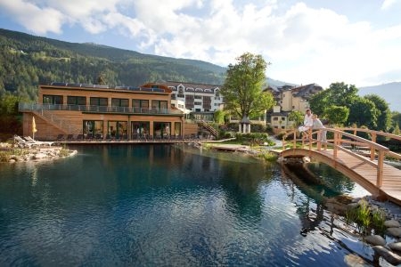 Wandern von Bergsee zu Bergsee&bestes Bergquellwasser erleben Wandern von Bergsee zu Bergsee&bestes Bergquellwasser erleben