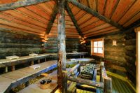 Schwitzkultur Deluxe: Die Kelo-Sauna aus skandinavischen Hölzern. Bildnachweis: Alpenhof Murnau Schwitzkultur Deluxe: Die Kelo-Sauna aus skandinavischen Hölzern. Bildnachweis: Alpenhof Murnau