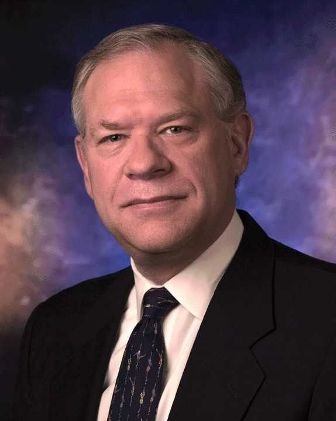 Obama benennt James Crowe als Vorsitzenden des National Security Telecommunications Advisory Committ Obama benennt James Crowe als Vorsitzenden des National Security Telecommunications Advisory Committ