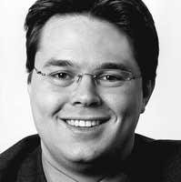 Thomas Scheuer führte die Studie über das Marketing von Dienstleistungsunternehmen durch
