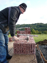 Dick und rein fürs Eigenheim - auch der BisoplanTec (Super) mit seiner Dicke von 49,0 cm macht bei d Dick und rein fürs Eigenheim - auch der BisoplanTec (Super) mit seiner Dicke von 49,0 cm macht bei d