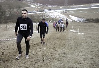 Den „Hamburger Hill“ schafften viele Teilnehmer des BraveheartBattle 2010 nur im Schritttempo Den „Hamburger Hill“ schafften viele Teilnehmer des BraveheartBattle 2010 nur im Schritttempo