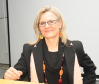 Regionalleiterin Mitte Hessen und Pressesprecherin des VdU-Landesverbandes Hessen Dr. Karin Uphoff Regionalleiterin Mitte Hessen und Pressesprecherin des VdU-Landesverbandes Hessen Dr. Karin Uphoff