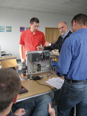 Praxis-Schulungen Profibus und AS-Interface Praxis-Schulungen Profibus und AS-Interface