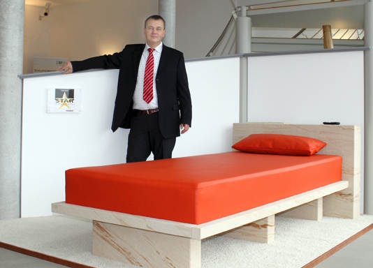 Die Wellnessliege Oriva von reckertwerkstattmöbel wurde mit dem Star Award versilbert Die Wellnessliege Oriva von reckertwerkstattmöbel wurde mit dem Star Award versilbert