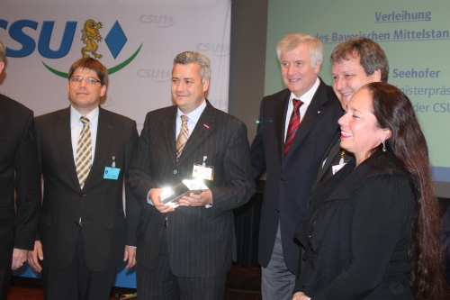 Nachhaltiges Unternehmertum gewürdigt: Isomorph erhält MU-Mittelstandspreis 2010 Nachhaltiges Unternehmertum gewürdigt: Isomorph erhält MU-Mittelstandspreis 2010
